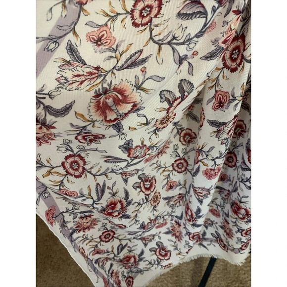 Ann Taylor LOFT Floral Print Raw Hem Scarf Shawl Beige Red Purple 26X74 NWT - Picture 3 of 7